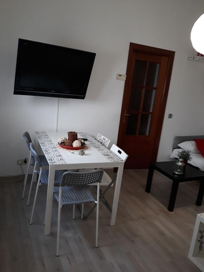 Latina Apartment มาดริด ภายนอก รูปภาพ