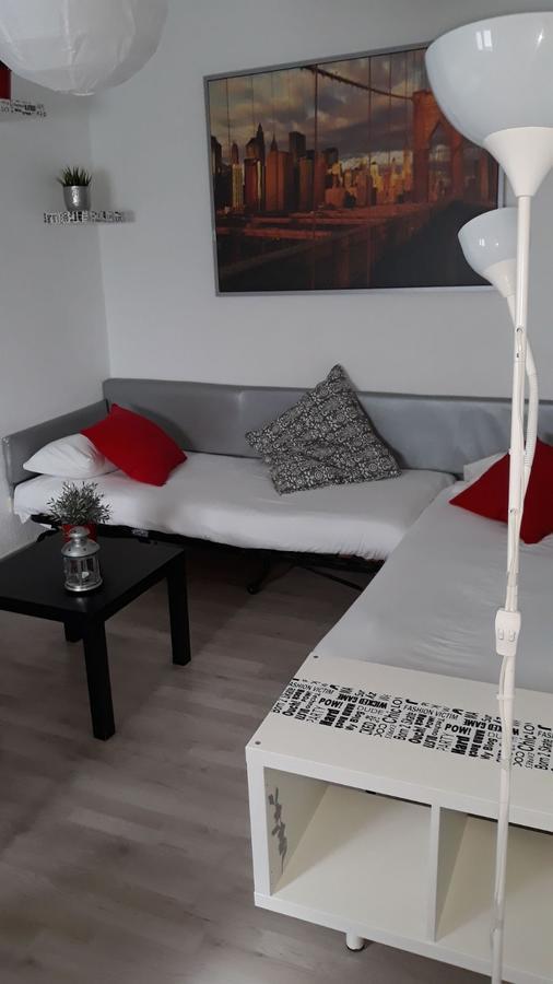 Latina Apartment มาดริด ภายนอก รูปภาพ