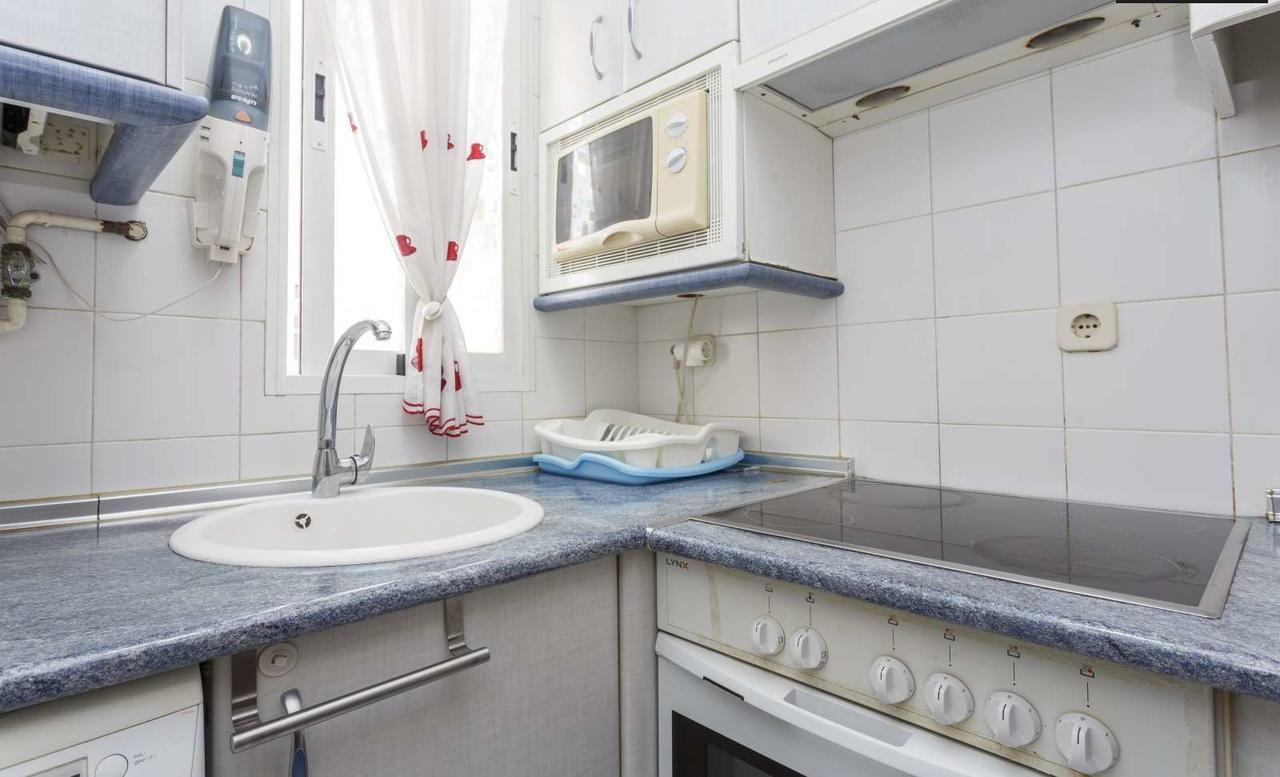 Latina Apartment มาดริด ภายนอก รูปภาพ