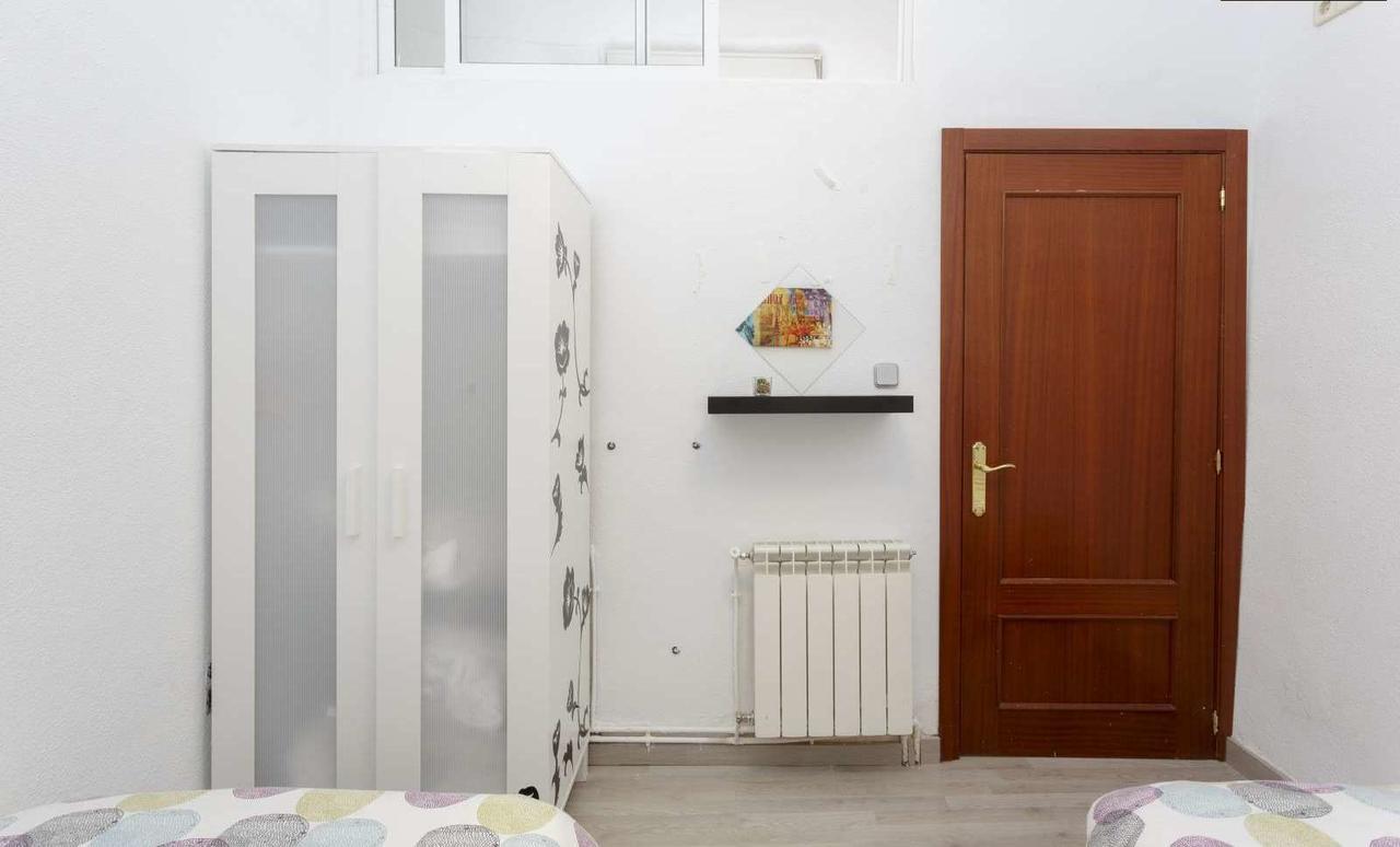 Latina Apartment มาดริด ภายนอก รูปภาพ