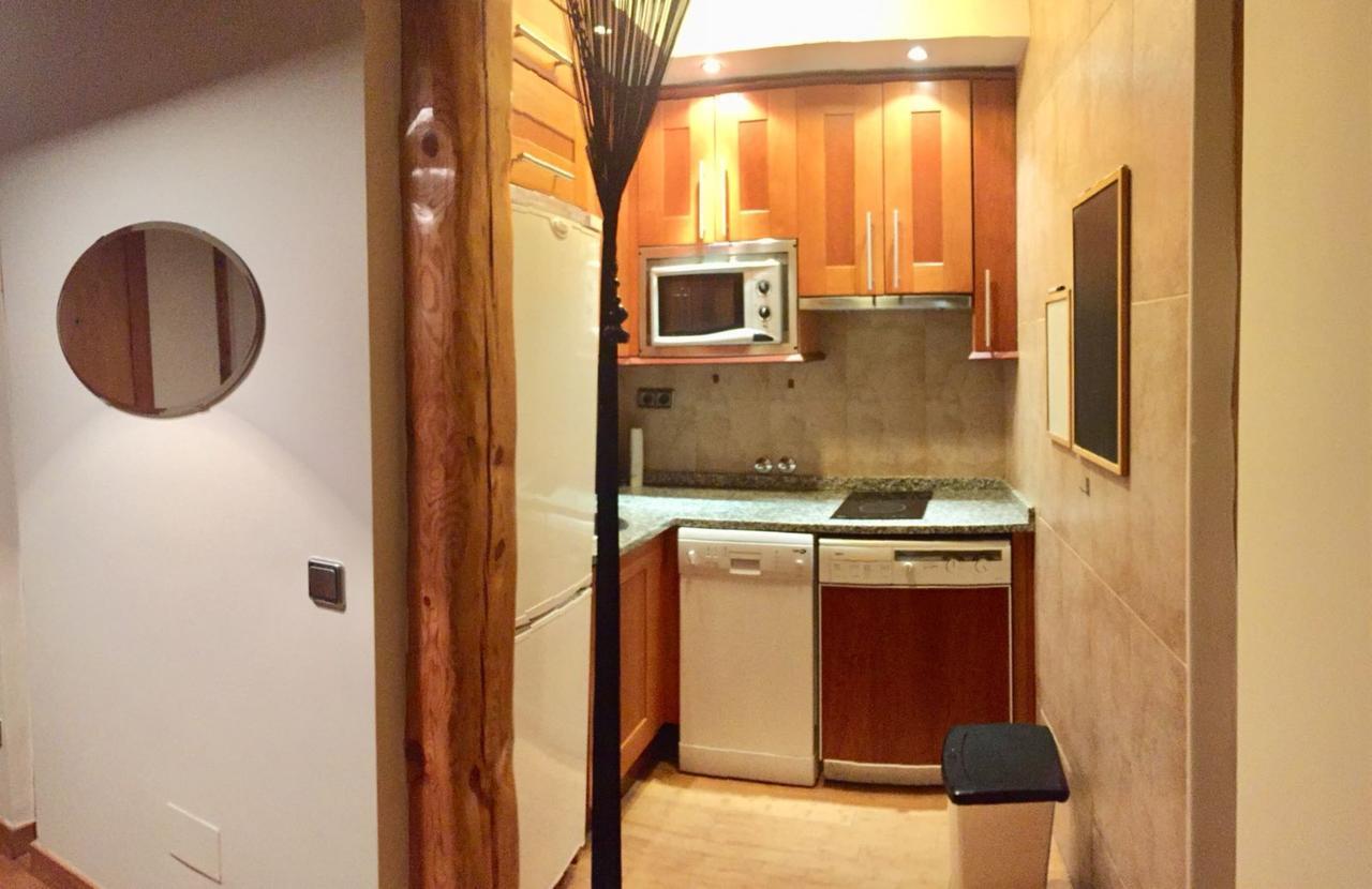 Latina Apartment มาดริด ภายนอก รูปภาพ